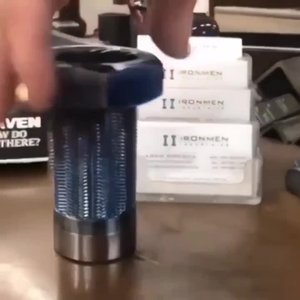 Странный болт.