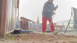 ДЕЛА ВО ДВОРЕ/ПРОГУЛКА/УЖИН.