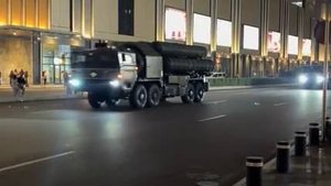 Азербайджан показал китайский ЗРК во время подготовки к параду в Баку