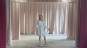 «Улыбка». Муз.В.Шаинский, сл.М.Пляцковский. Поёт София Попова (8 лет)