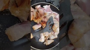 Разделываем мясо и жарим свежатину. 04.11.2025 года