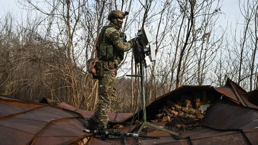 Младший сержант Волов успешно подавил семь FPV-дронов ВСУ