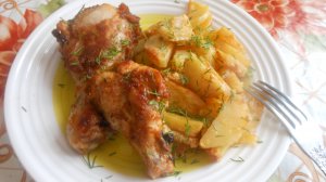 ЗАПЕЧЕННАЯ КУРИЦА С КАРТОФЕЛЕМ В ПАНИРОВОЧНЫХ СУХАРЯХ