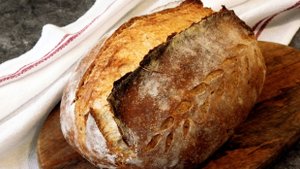 Хлеб на пшеничной закваске с картофельным пюре