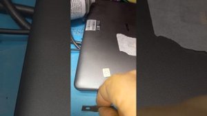 как достать застрявшую симкарту из устройства