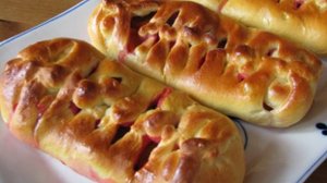 Плетенки со сливами