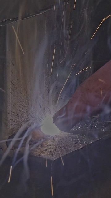 Сварка порошковой проволокой (полуавтомат), тавровое соединение смотреть онлайн