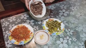 Салат “Обжорка” — нежный, вкусный, ароматный. Салат, который невозможно не полюбить!