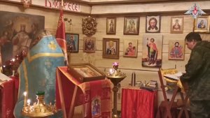 Военные священники ВДВ благословили десантников перед выполнением боевой задачи