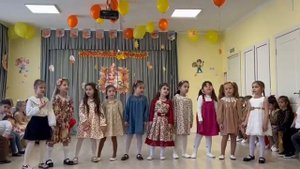 "У моей России длинные косички", Исполняют: Старшая группа, 5 лет