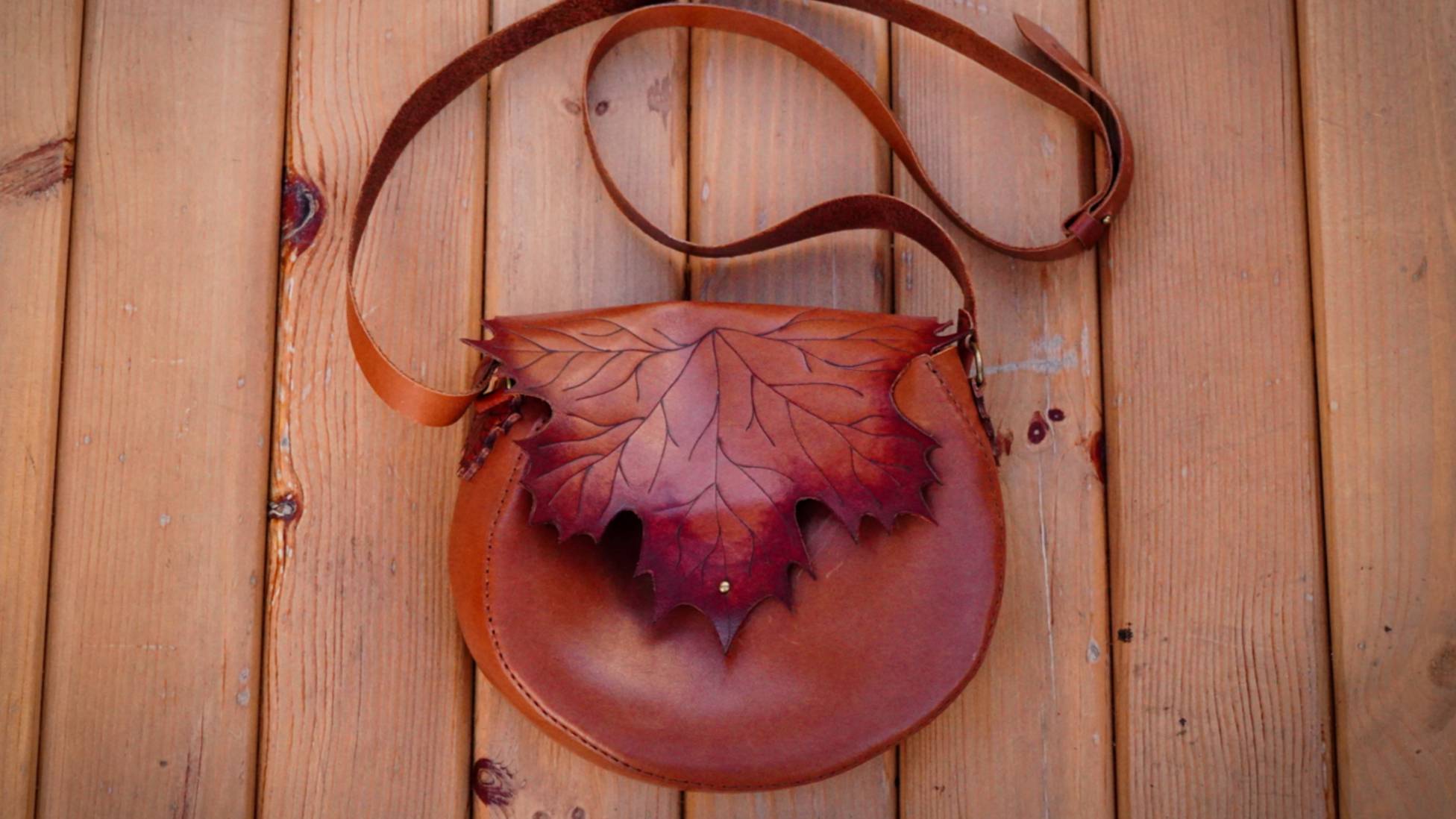 Как сделать сумку из кожи. смотреть онлайн