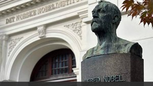 Ким Дотком обвинил выдающую Нобелевскую премию мира Норвегию в продажности