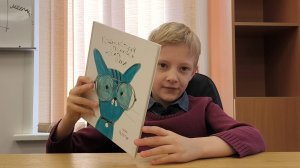 Читательский дневник дяди Миши №1 - Кошка, которая стеснялась носить очки | 14 канал