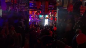 Яркая ,энергичная ,эмоциональная ,содержательная вечеринка на Хэллоуин в Москве в баре Гадкий койот.