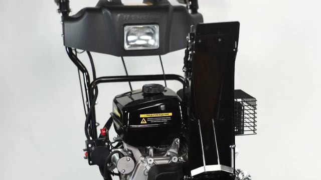 Снегоуборщик для дачи Champion ST861. Уборка снега без поломок смотреть онлайн