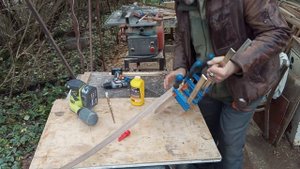 полка из дров