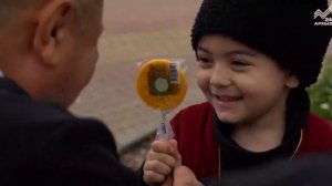 Вышли на улицы Черкесска в национальных костюмах!