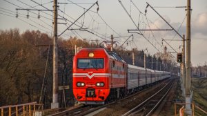 ЭП2К-439 с поездом №131 Москва-Орск и отправление ЭД4М-0313| Калинина