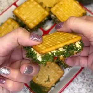 🍢 Быстрые канапе с колбасой и сыром