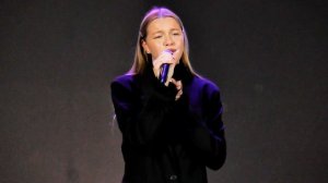 Живой Голос Души: Певица, Которая Затронет Ваше Сердце.