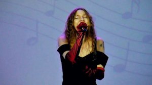 Песня для Мамы: трогательное исполнение о любви и благодарности, до слёз.