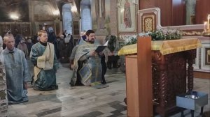 Молитва пред Казанской иконой Божьей Матери в Свято Вознесенском храме в Сыктывкаре