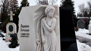 Новодевичье кладбище / Чуть не брякнулся / Могилы знаменитостей