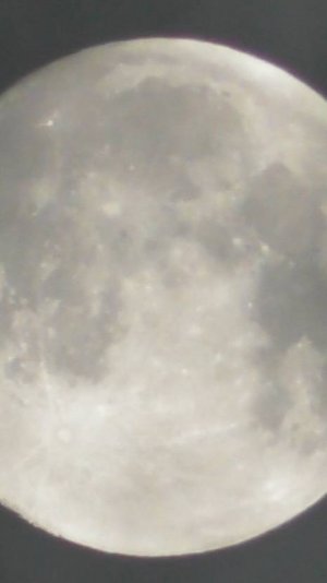 04.11.2025 Moon 23-57