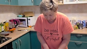 БРАТЦЫ РЕБЯТЦЫ ДЕЛАЮТ РЕМОНТ, А Я ВИНЕГРЕТ