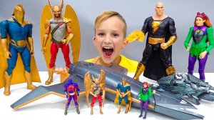 Влад и Ники играют с игрушками Black Adam!