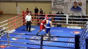 Потапов Матвей красный угол 1место бокс