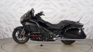 HONDA GL 1800 Gold Wing vin SC68-1100557