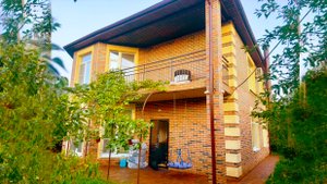 Просторный дом с ремонтом, мебелью и баней в Краснодаре