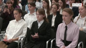 В преддверии Дня народного единства юные бузулучанам вручили паспорта