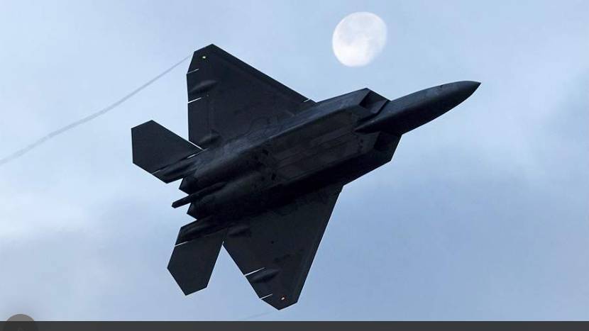 США нанесли удар по судну с предполагаемыми наркоконтрабандистами в Тихом океане