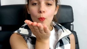 Губы ожили😀