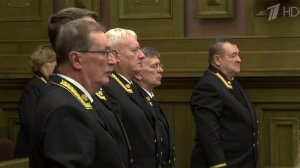 Работники российских судов впервые отмечают профессиональный праздник