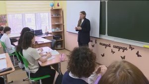 Урок по методике подготовки будущих педагогов провели в тюменской школе