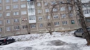 Последний раз в мамином дворе ! Сон потусторонего мира ! Распаковка продуктов в поезд! Урал !