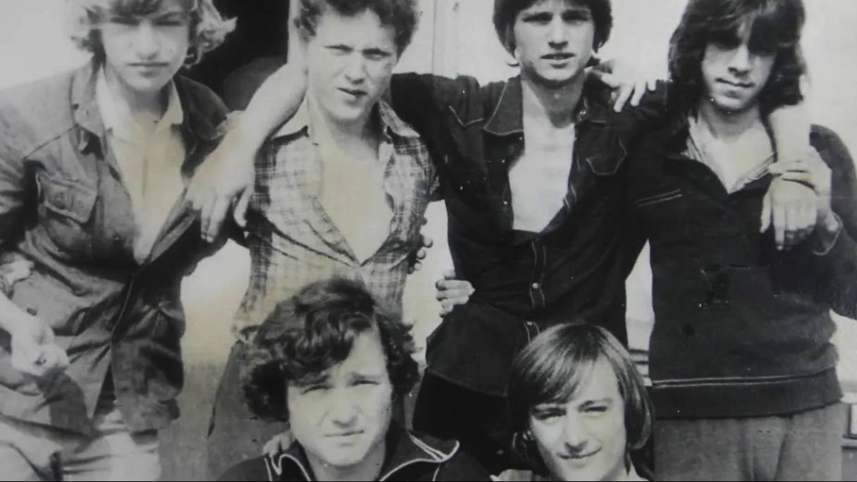 Дворовые песни 70, 80-х смотреть онлайн