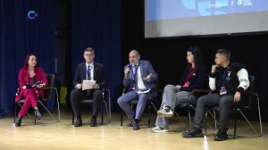 Глава Карелии Артур Парфенчиков открыл международный форум молодёжной дипломатии «Умей дружить!»