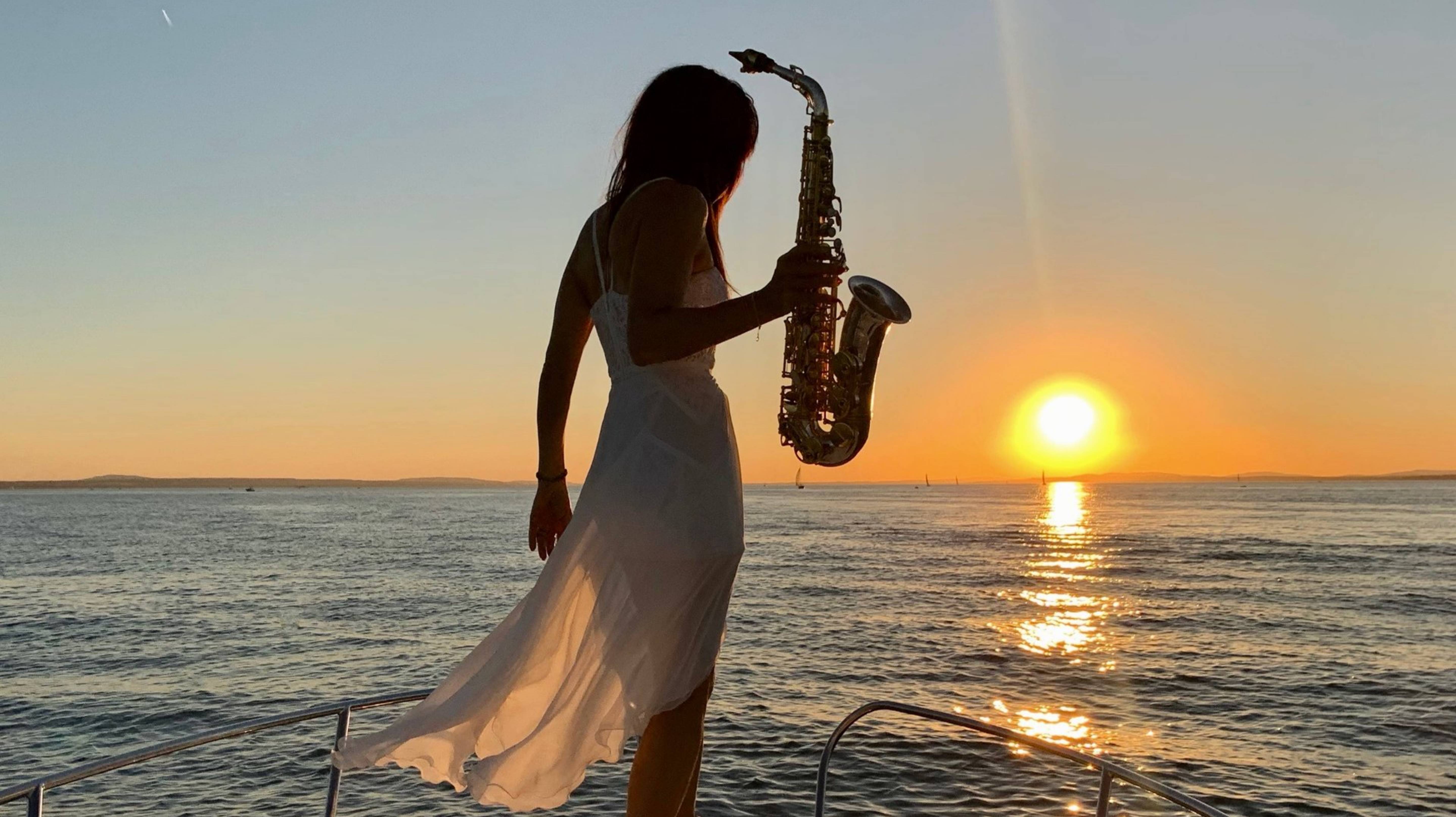 6 НОЯБРЯ - МЕЖДУНАРОДНЫЙ ДЕНЬ САКСОФОНА