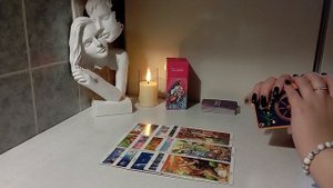 Таро / КАКОЕ БУДУЩЕЕ 🔮 ОН ВИДИТ РЯДОМ С ВАМИ ⁉️🔆 #таро #гадания