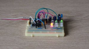 Мигалка со случайным миганием на К561ЛН2.