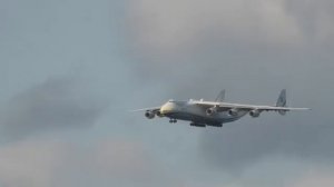 Ан-70 и Ан-225 Мрия в Гостомеле .