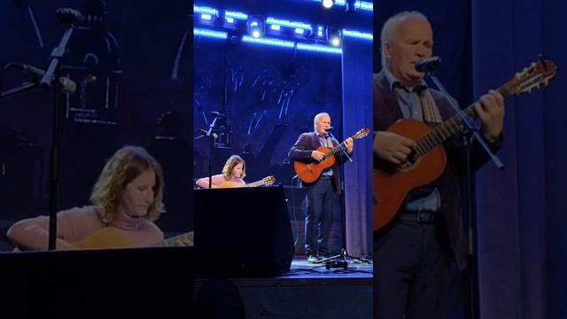 XII открытый детско-юношеский фестиваль авторской песни "На берегах Невы" смотреть онлайн