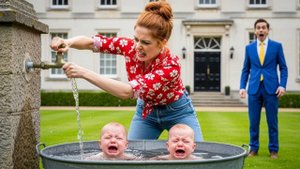 Миллионер был шокирован увидев как новая жена купает близнецов в ледяной воде правда поразила всех