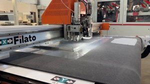Планшетно-режущий плоттер Filato. Многослойная резка ткани