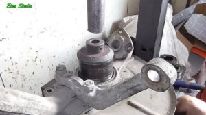 Замена _москвичовского_ подшипника передней ступицы ВАЗ 2121 Нива