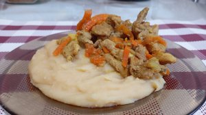 На обед ГОРОХОВОЕ пюре с Мясом